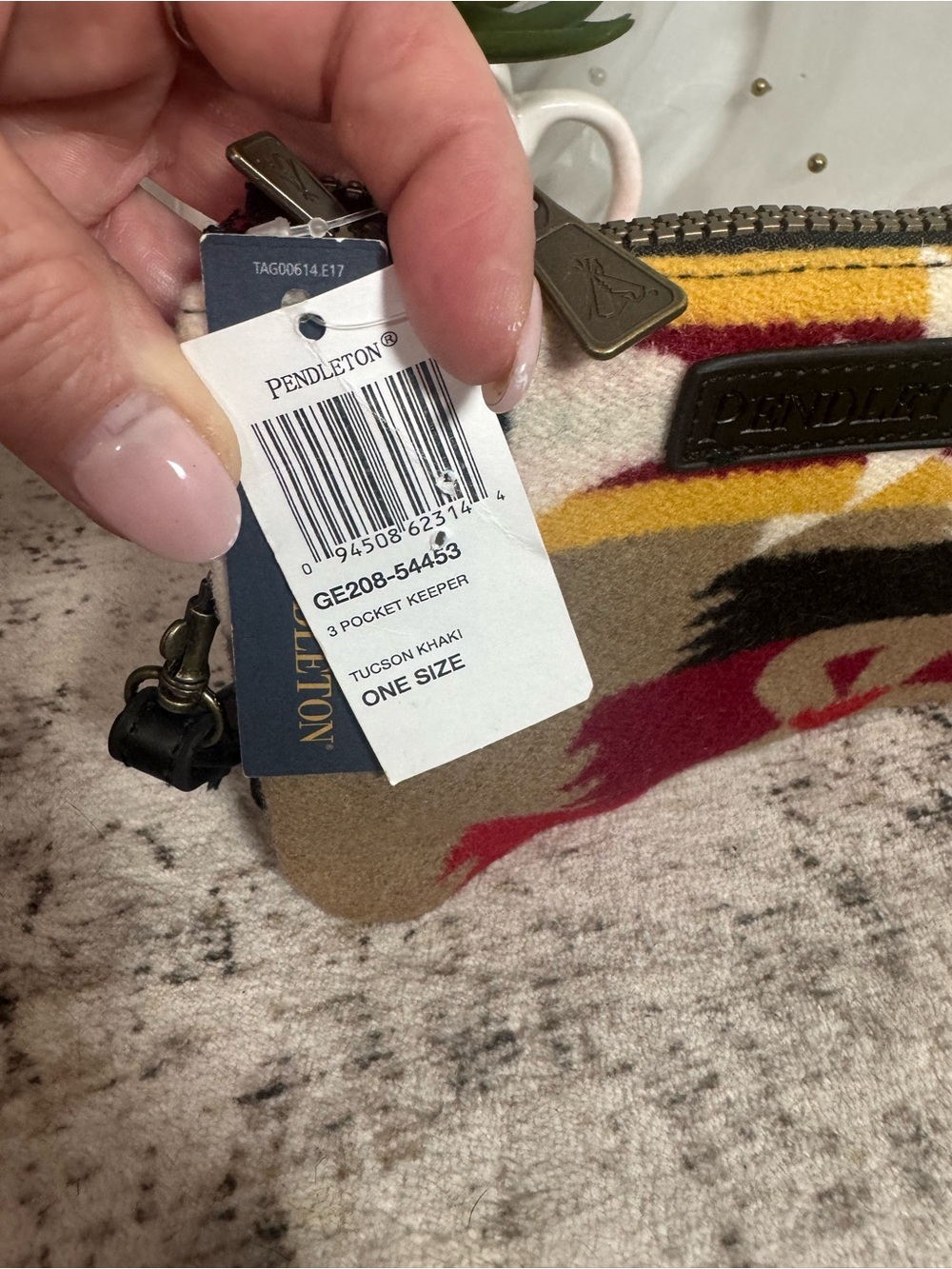 Pendleton Southwestern Wool wristlet/crossbody in Red, Mustard & Brown NWT - Picture 6 of 7
